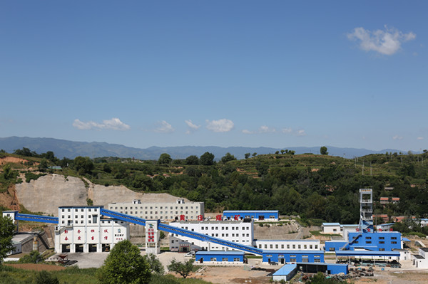 打百米孔，黄庄煤矿用启睿架柱式液压钻机